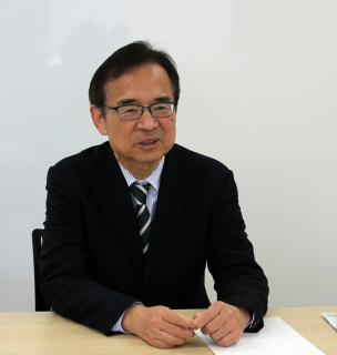 南川理事長の写真